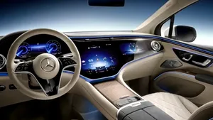 Mercedes-Benz trece pe „verde” şi deschide prima fabrică de baterii pentru vehiculele electrice. Compania prezintă SUV-ul de lux EQS VIDEO