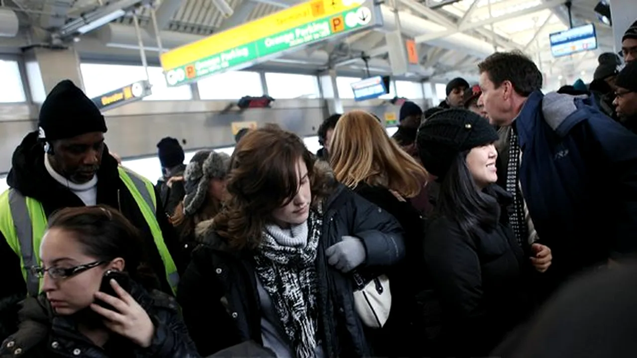 Comisia pentru Transporturi a PE aprobă montarea de scanere corporale pe aeroporturile europene