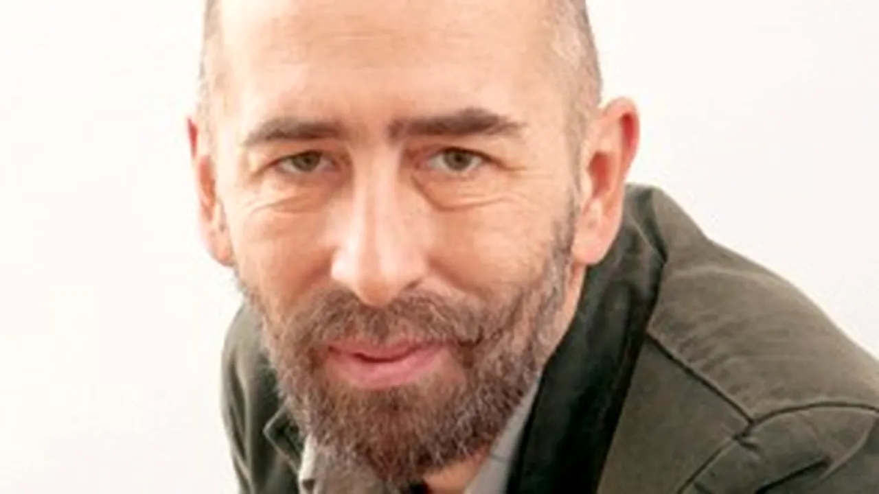 Cum ne îmbolnăveşte şi ne transformă internetul