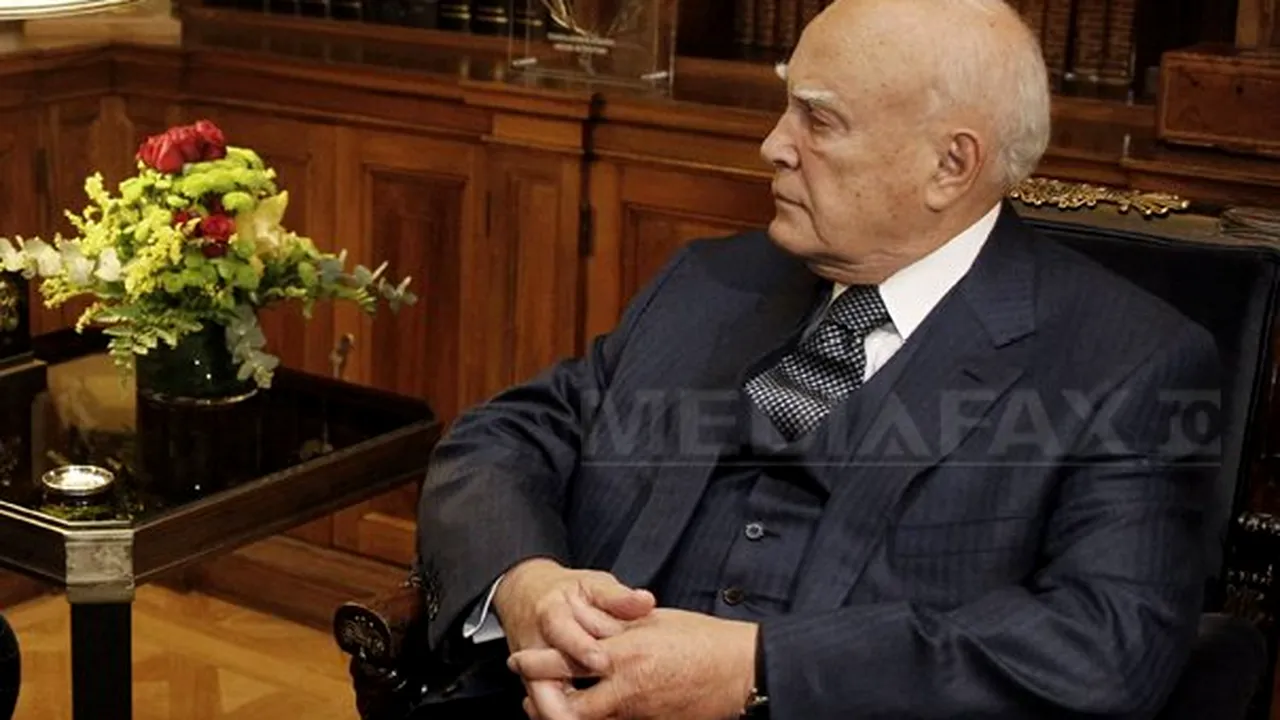 Preşedintele Greciei propune un guvern tehnocrat. Conservatorii şi socialiştii susţin propunerea lui Papulias