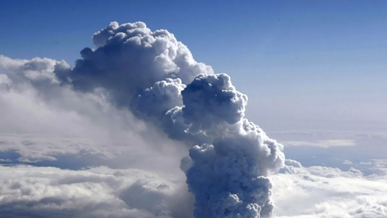 Circa 800 de persoane evacuate în Islanda din cauza inundaţiilor provocate de erupţia vulcanică