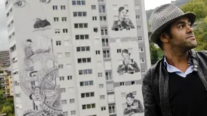 Fresce uriaşe cu scene din filmele cu Charlie Chaplin, inaugurate în Elveţia - FOTO