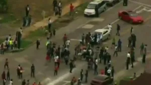 Proteste violente la St. Louis, după ce un tânăr a fost împuşcat mortal de poliţie - VIDEO