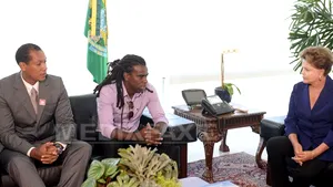 Un fotbalist şi un arbitru care au fost ţintele rasismului, primiţi de preşedintele Braziliei