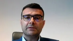 IEŞI PE PLUS VIDEO. Cum investim smart şi ce domeniu alegem? Ce trebuie să ştim despre legislaţia fiscală, cu invitatul Alin Negrescu, partener consultanţă fiscală la firma KPMG 