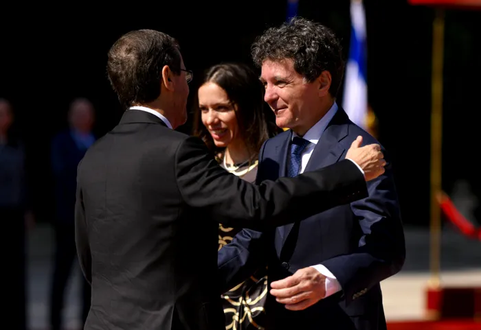 POLITIC Nicușor Dan, mesaj după întâlnirea cu președintele Statului Israel: „Este o relație puternică la nivel politic, la nivel economic, la nivel uman”