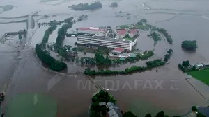 Japonia: Autorităţile recomandă evacuarea a 400.000 de oameni din cauza ploilor torenţiale 