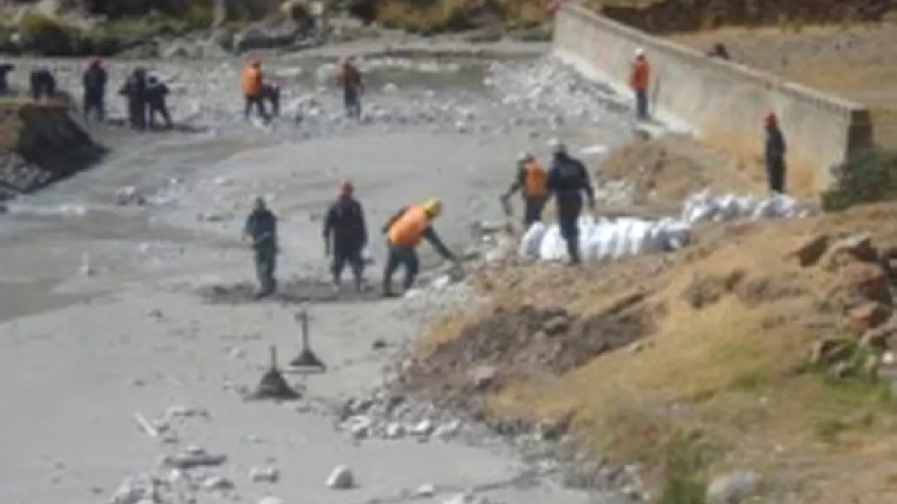 Stare de urgenţă în Peru, după deversarea de ape contaminate în fluviul Opamayo
