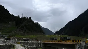 Un ofiţer al armatei indiene şi doi soldaţi au fost ucişi într-o „confruntare violentă” cu trupele chineză din Valea Galwan