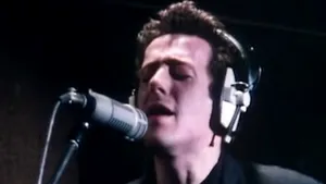 Trupa The Clash a lansat piesa ”Bankrobber” pe 2 august 1980