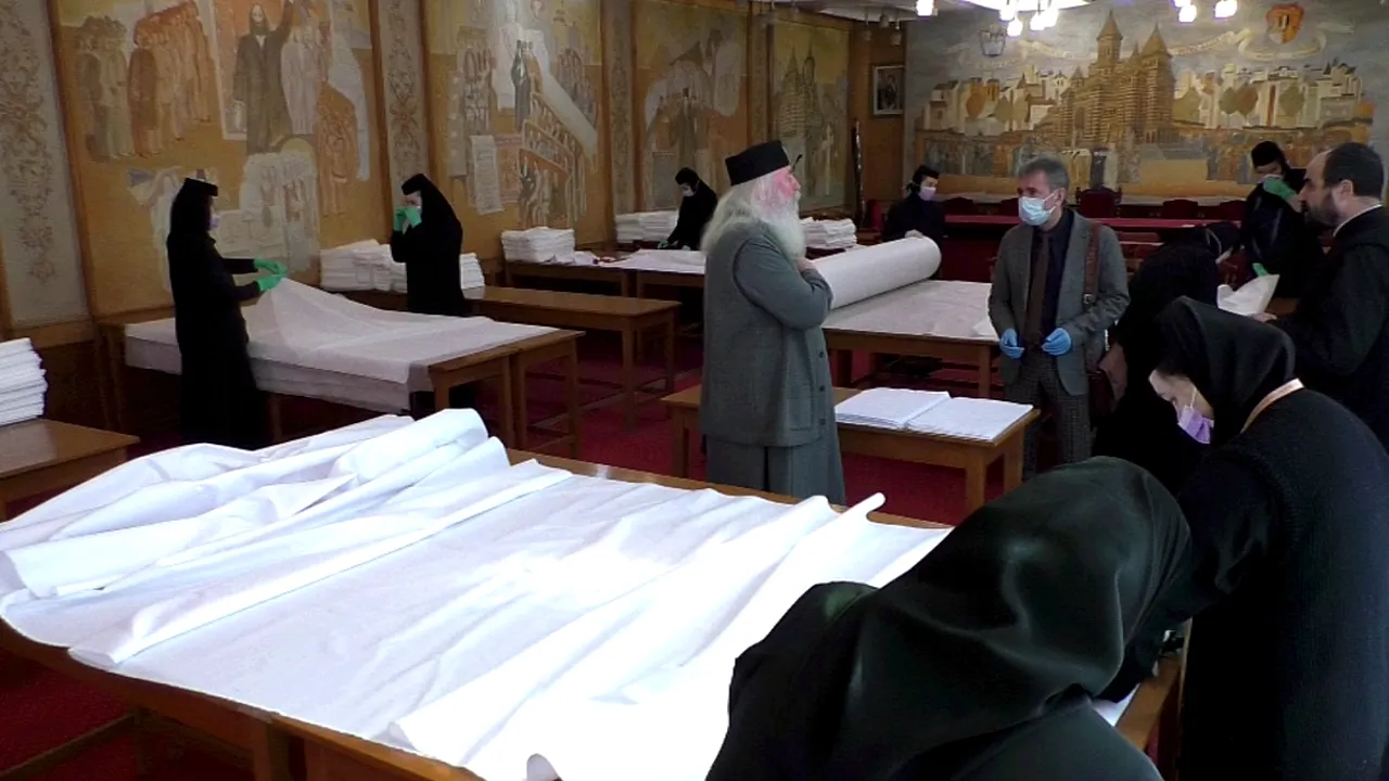 Măicuţele de la Mitropolia Banatului luptă împotriva coronavirusului: Gestul eroic de care spitalele au atât de mare nevoie