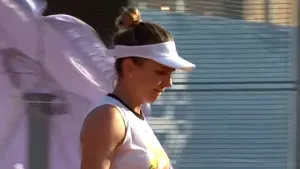 Simona Halep a învins-o pe Barbora Krejcikova în turul doi la Praga