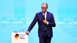 Contractele futures pe acţiunile germane şi euro au crescut ca urmare a victoriei lui Merz