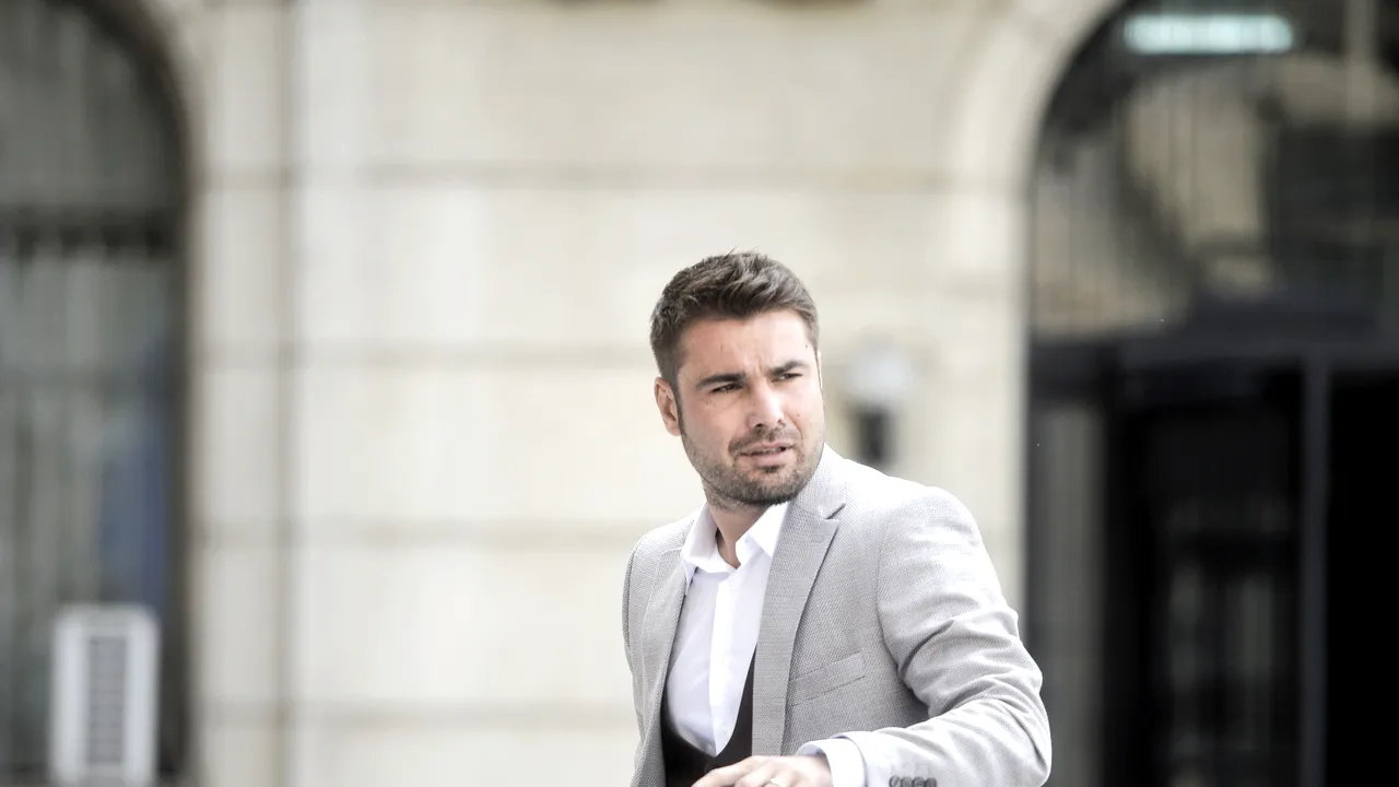 Dinamo a confirmat oficial despărţirea: Mulţumim, Adrian Mutu! Mult succes la FRF!