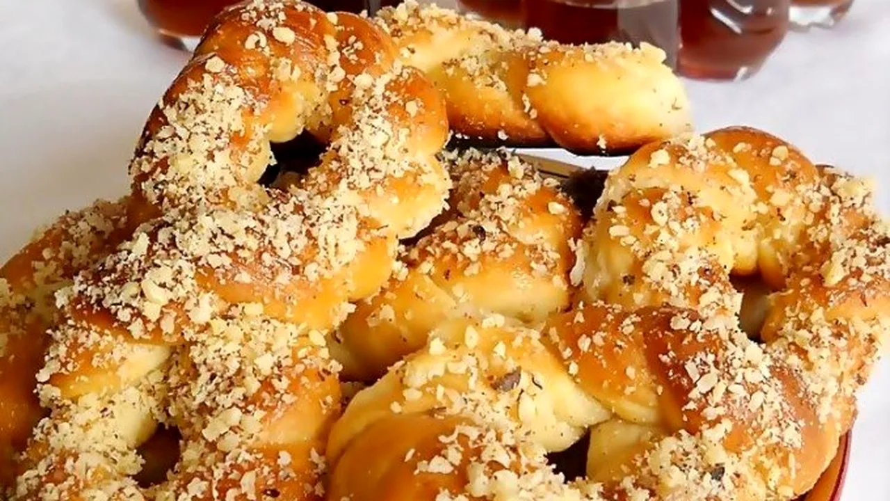Cum pregăteşti cei mai buni mucenici după reţeta simplă a lui Radu Anton Roman, pentru 9 martie: mucenicii moldoveneşti şi cei munteneşti
