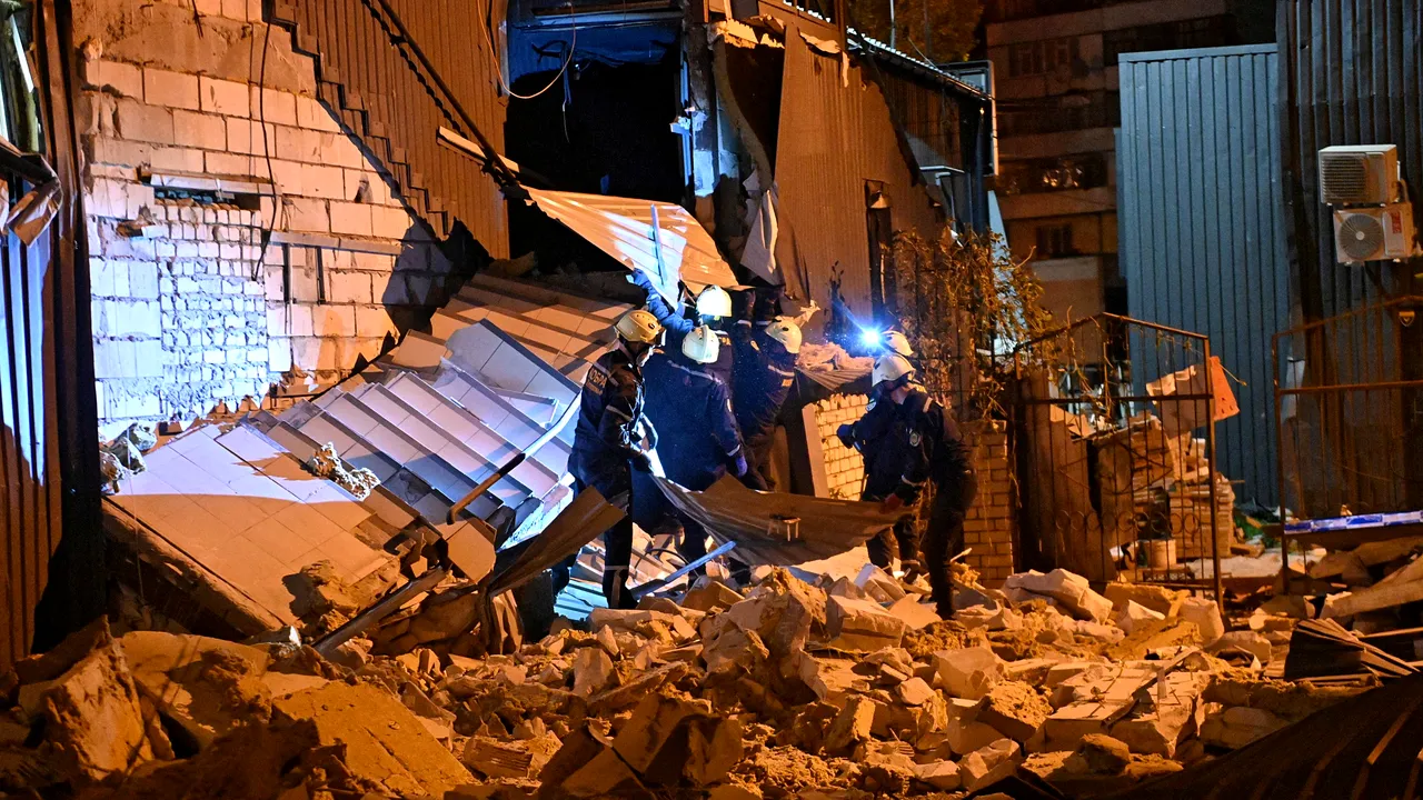 Războiul din Ucraina, ziua 612. Rusia încearcă să recâştige terenul pierdut la Andriivka / Drone doborâte de apărarea ucraineană în Herson / Moscova creşte dobânzile, ca să facă faţă inflaţiei