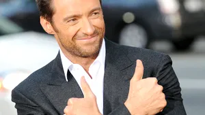 Hugh Jackman a cântat în dialect mandarin în emisiunea lui Jay Leno - VIDEO