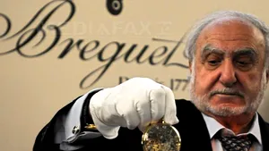 Fondatorul Swatch, Nicolas Hayek, a murit în timp ce se afla la lucru