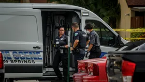 Paznicul unui magazin a fost ucis pentru că nu a permis intrarea fără mască sanitară. Trei membri ai aceleiaşi familii sunt puşi sub acuzare