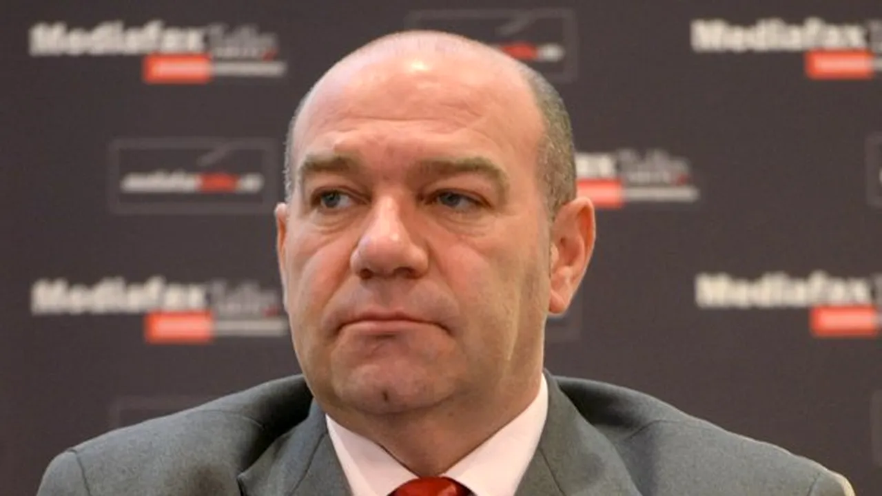 CONFERINŢA MEDIAFAX - FPTR: Autocarele mai sunt folosite doar pentru bagaje, murături şi sarmale. Turiştii merg cu avionul - VIDEO