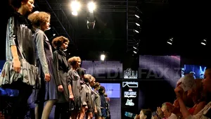 Designeri din cinci ţări europene îşi vor prezenta colecţiile la un festival de modă la Sibiu
