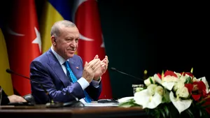 Erdogan i-a transmis lui Putin că Turcia e pregătită să găzduiască negocieri de pace între Rusia și Ucraina