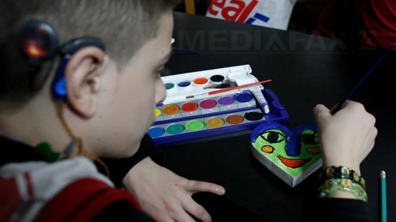 Părinţii copiilor cu dizabilităţi, nemulţumiţi de sistemul de educaţie