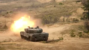 APĂRARE WSJ: Cât va costa reconstrucția industriei militare europene și când poate deveni UE independentă de armamentul american