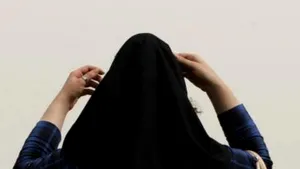 Turcia a aprobat purtarea vălului islamic de către poliţiste / Guvernul a autorizat în trecut purtarea vălului în universităţi şi în Parlament