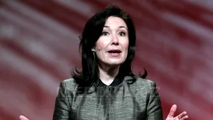 37 de femei conduc cele mai puternice corporaţii americane. Una dintre ele are origini româneşti