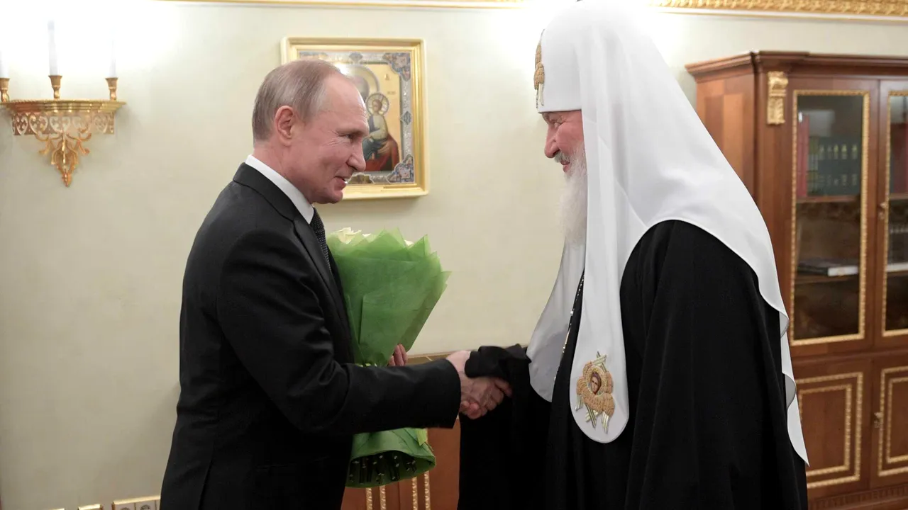 Patriarhul Moscovei le cere ruşilor să se alăture autorităţilor pentru a respinge 