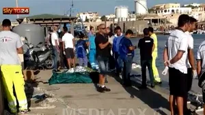 Comisia Europeană vrea organizarea unei mari operaţiuni de securitate în Marea Mediterană