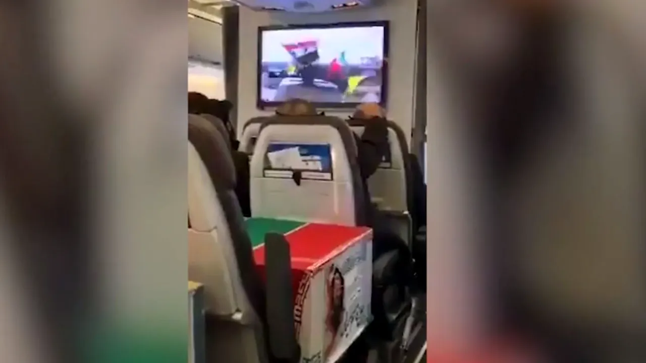 Rămăşiţele lui Soleimani, duse în Iran într-o cutie de carton aşezată pe scaune într-un avion civil | VIDEO
