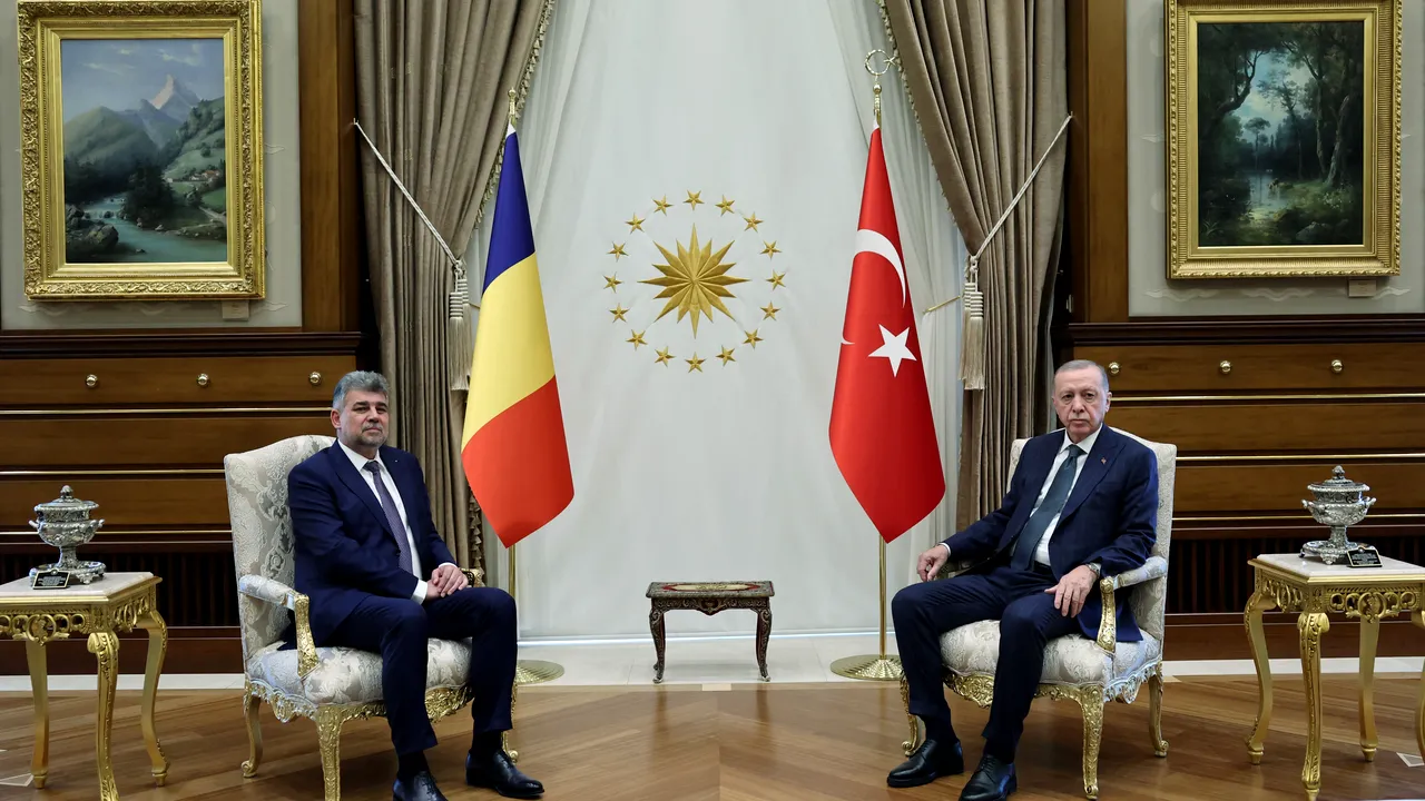 Premierul României: Ne-am propus o ţintă ambiţioasă de 15 miliarde de dolari pe an schimburi economice cu Turcia