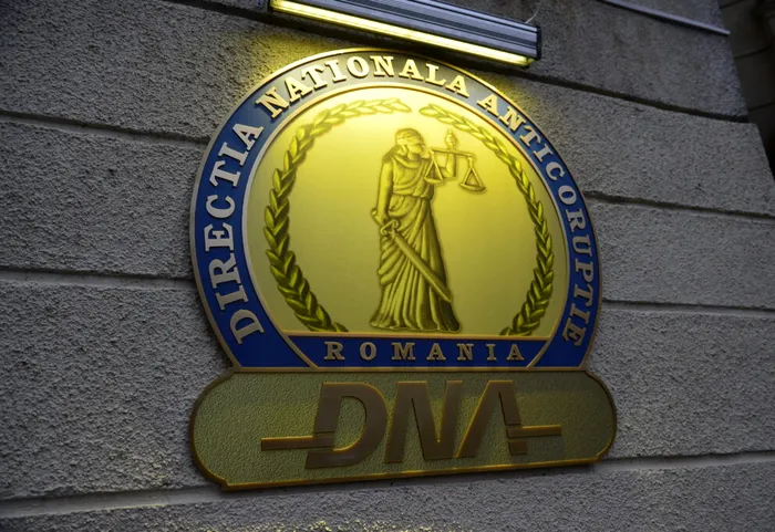 Lanț de firme tip „conductă”, reponsabil de prejudiciul de 90 de milioane de lei descoperit de DNA / 47 de percheziții în Capitală și opt județe într-un dosar de evaziune fiscală