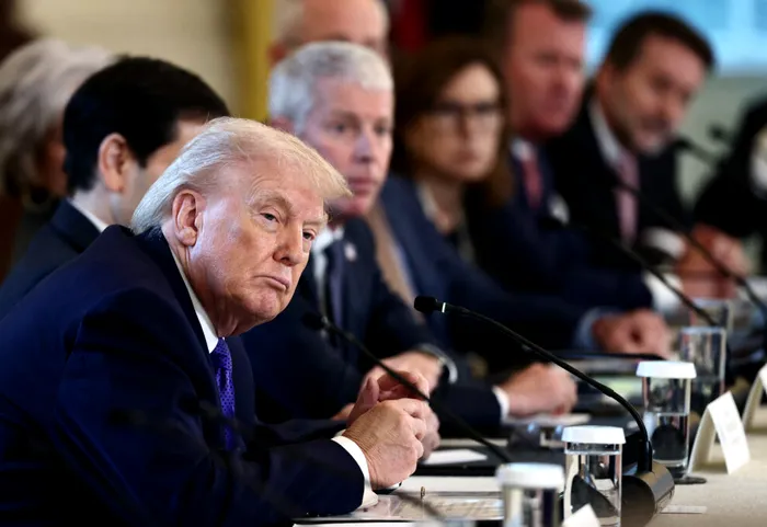 EXTERNE Trump anunță „cel mai mare acord petrolier din istorie”: SUA ar urma să preia controlul asupra a 65 de miliarde de barili de petrol ai Venezuelei
