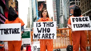 Manifestaţie pentru închiderea penitenciarului de la Guantanamo, în faţa Casei Albe - FOTO