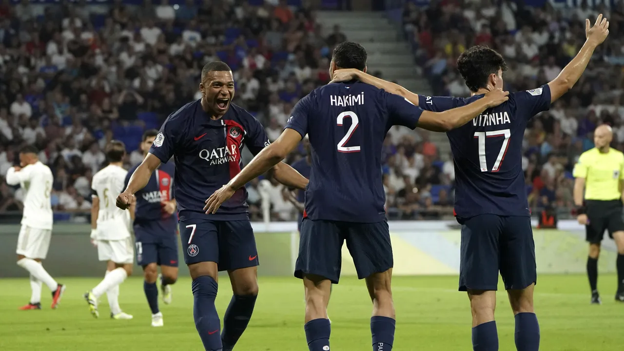 Vitinha, omul meciului pentru PSG în victoria cu 2-0 pe teren propriu cu Borussia Dortmund