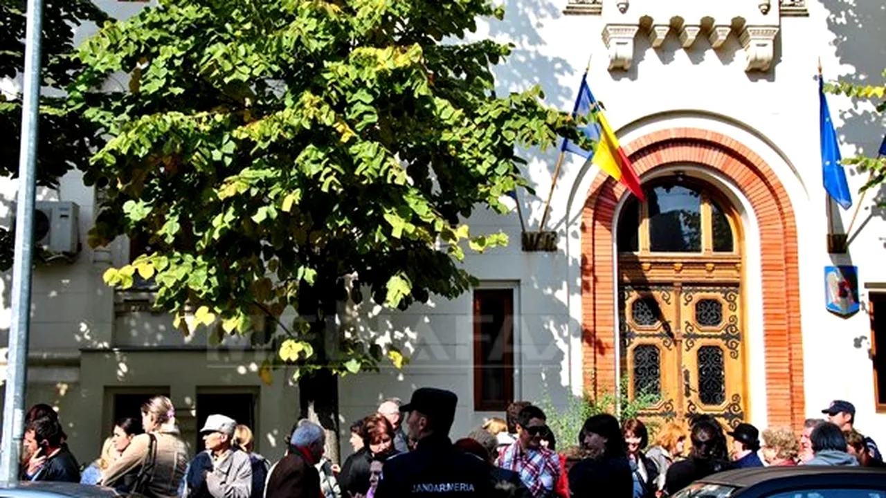 Protestul de la Ministerul Educaţiei s-a încheiat. Profesorii şi studenţii au spus că revin luni