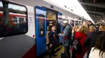Un bărbat a fost lovit de tren în județul Prahova. Acesta a fost transportat la spital