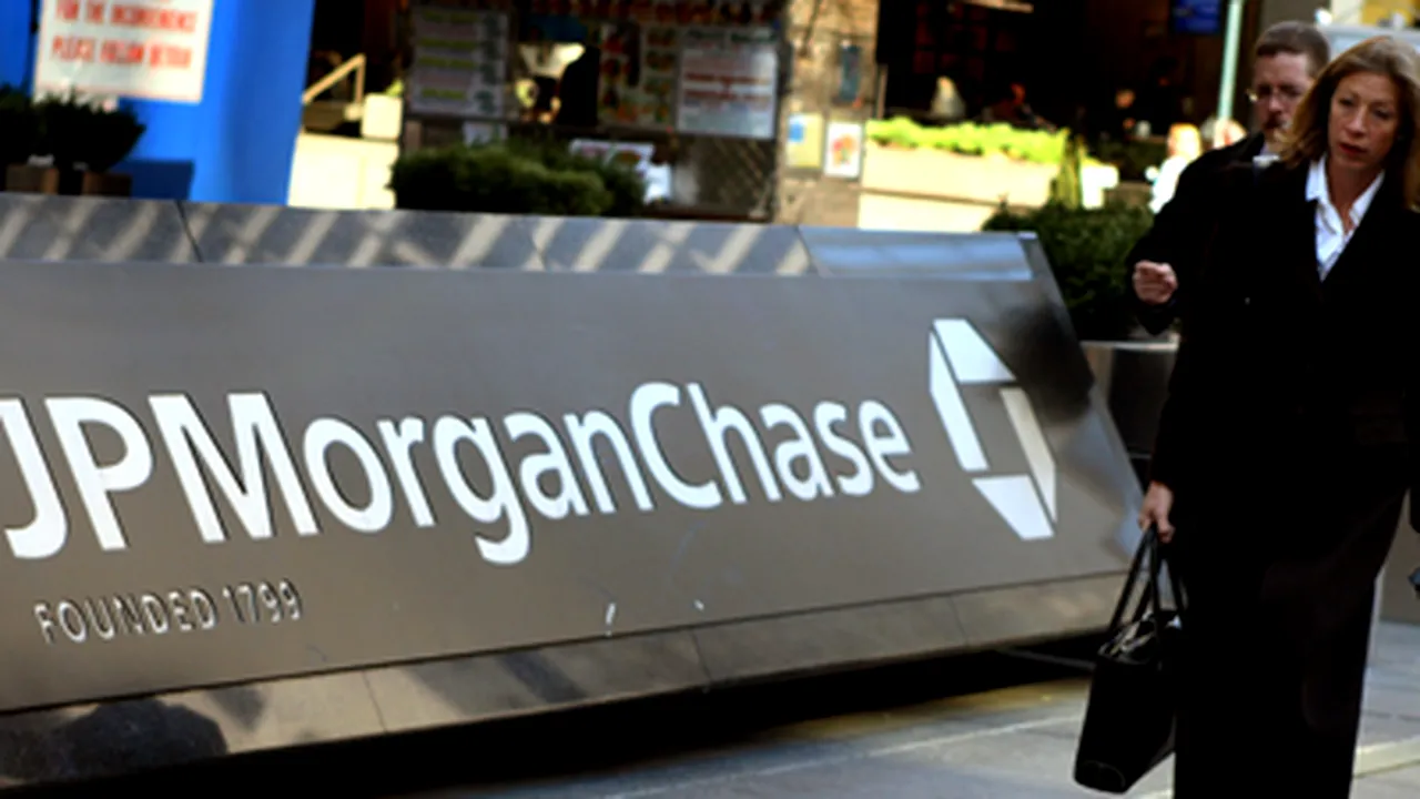 JPMorgan Chase va majora salariile, însă va limita bonusurile pentru peste 12.000 de angajaţi