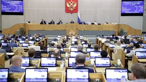 Parlamentul Rusiei urmează să adopte două legi care ar permite ţării să treacă la o economie de război