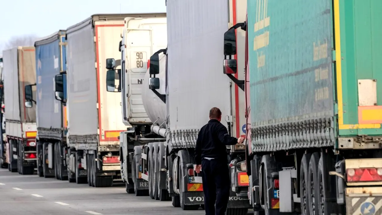 Italia se confruntă cu probleme de aprovizionare. Protestele transportatorilor lasă rafturile unor supermarketuri goale