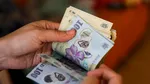 Pensionarii cu venituri mici vor primi 800 de lei în două tranşe până la Paşte