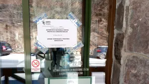 Trei familii au ajuns la spital după ce au mâncat la un restaurant dintr-o staţiune din Harghita