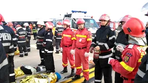 Exerciţiu al ISU la Aeroportul Internaţional Henri Coandă pe tema gestionării unei situaţii de urgenţă determinată de producerea unui accident aviatic - FOTO, VIDEO