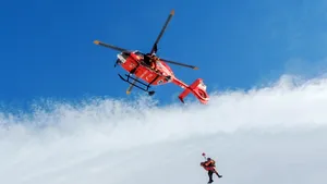 Turiști salvați de Salvamont ca în filmele cu super-eroi