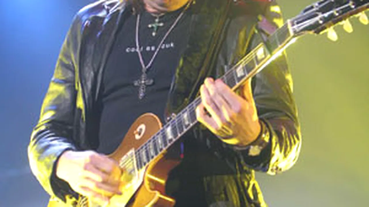 Chitaristul trupei Bon Jovi, arestat pentru conducere în stare de ebrietate
