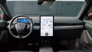 Ford va instala un sistem multimedia şi pe modelele produse la Craiova