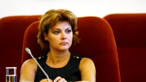 Scandal în Consiliul Local Craiova între Olguţa Vasilescu şi un consilier local în legătură cu Adrian Năstase